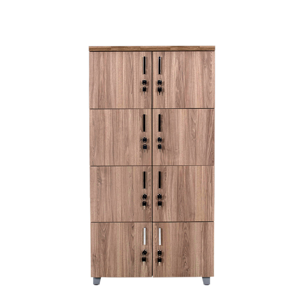 Achtüriger Klassenschrank
